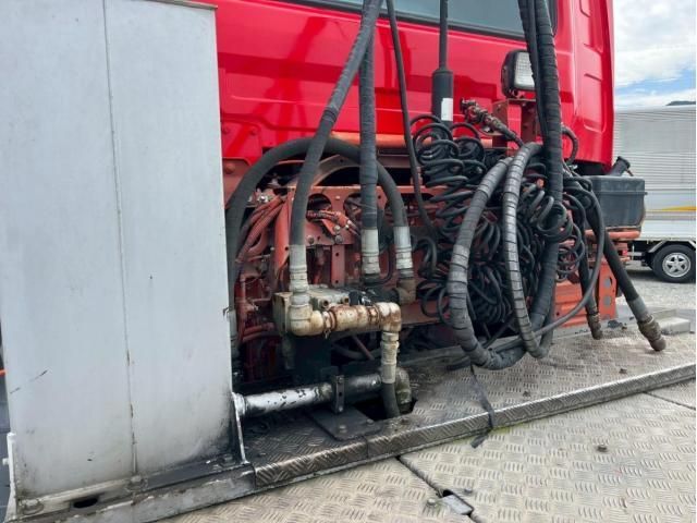 NISSAN DIESEL Quon 2013