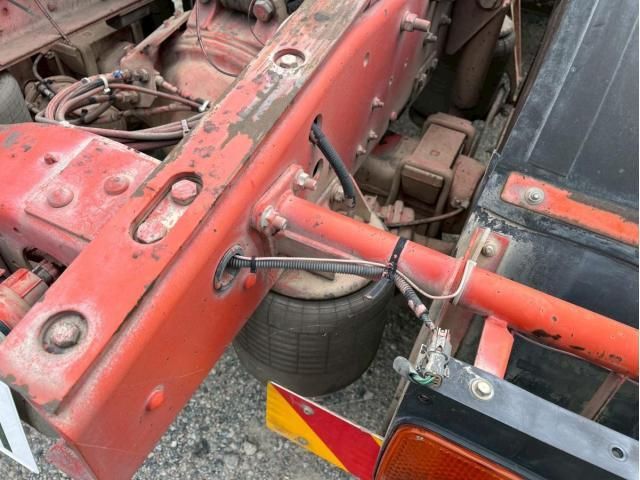 NISSAN DIESEL Quon 2013