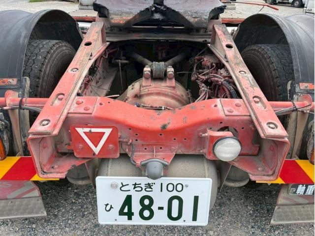 NISSAN DIESEL Quon 2013