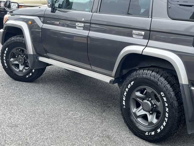 TOYOTA LANDCRUISER van 2015