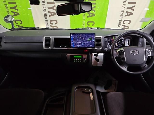 TOYOTA HIACE wagon 2024