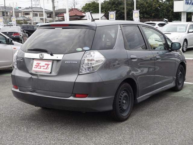 HONDA FIT SHUTTLE HYBRID 2013