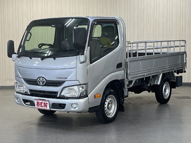 TOYOTA DYNA 2020
