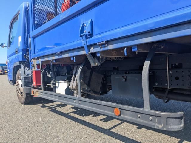 MITSUBISHI CANTER 2018