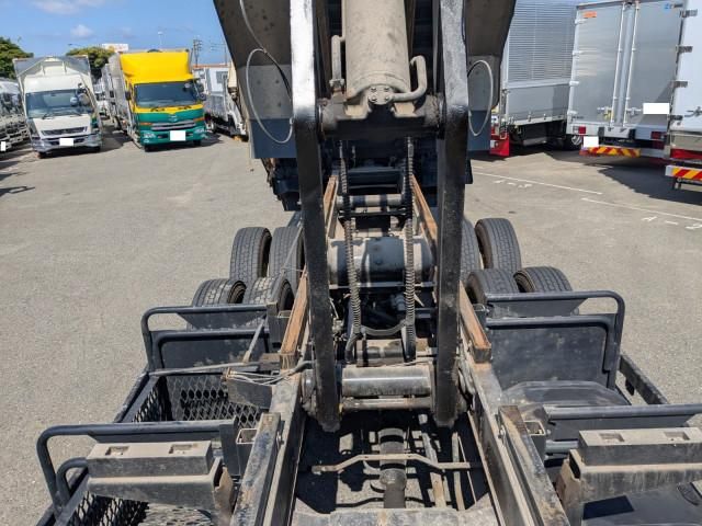 MITSUBISHI FUSOU SUPER GREAT 2015