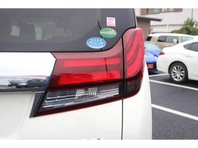 TOYOTA ALPHARD hybrid 4WD 2015