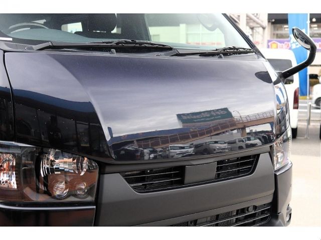 TOYOTA HIACE van 4WD 2023