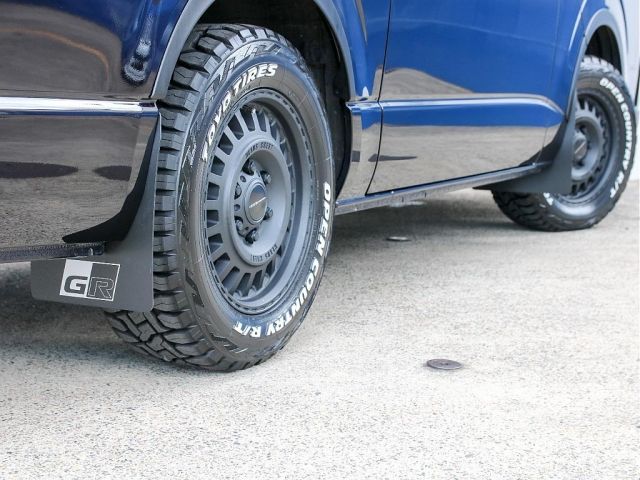 TOYOTA HIACE van 4WD 2023