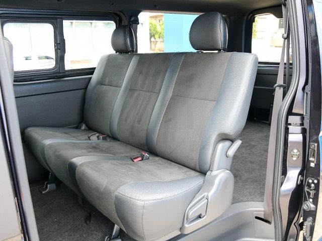 TOYOTA HIACE van 4WD 2023