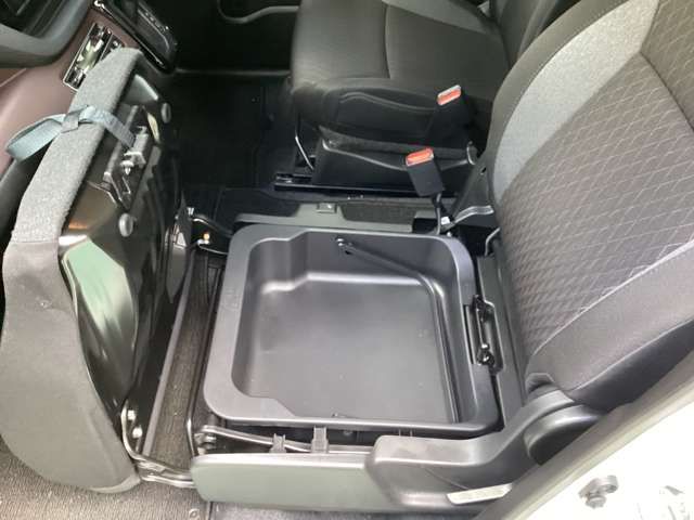 MITSUBISHI DELICA D:2 2WD 2024