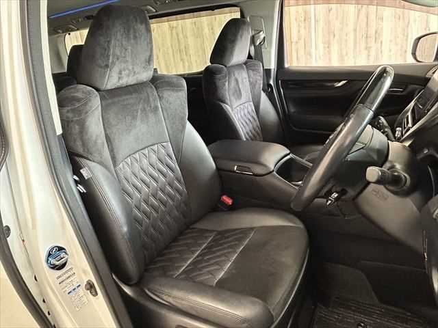 TOYOTA VELLFIRE  HYBRID 4WD 2015