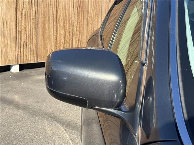 NISSAN FUGA HYBRID 2010