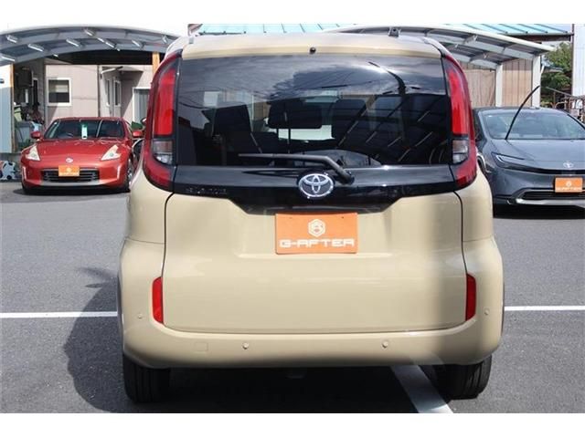 TOYOTA SIENTA 2023