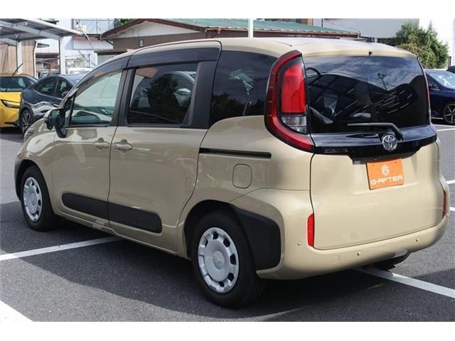 TOYOTA SIENTA 2023