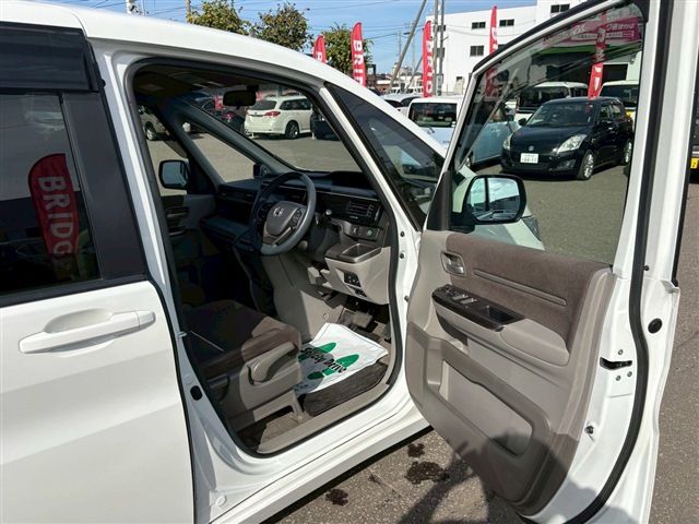 HONDA STEPWAGON 4WD 2019