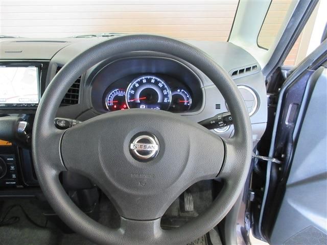 NISSAN ROOX 2010