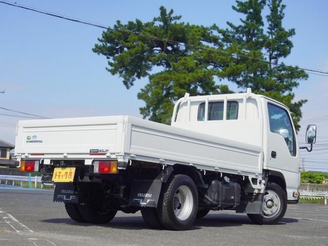 ISUZU ELF 2018