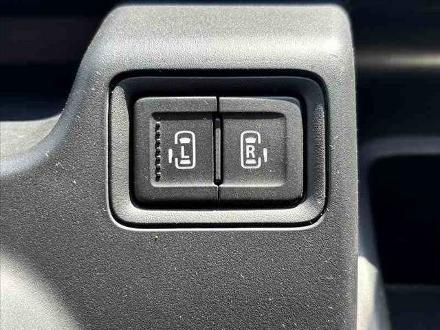 MITSUBISHI DELICA D:2 CUSTOM 2WD 2019