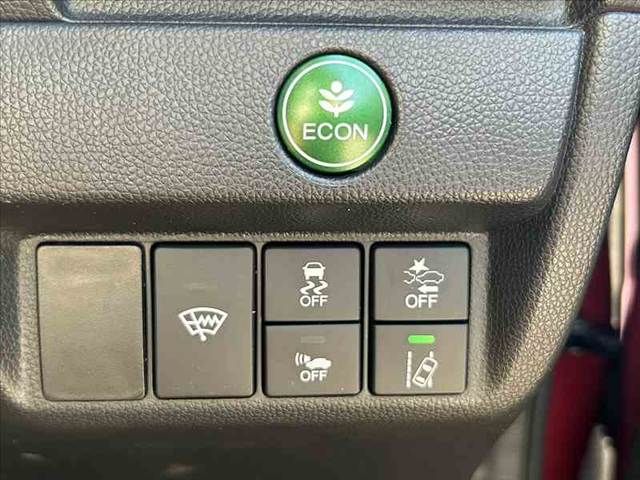 HONDA FIT HYBRID 2017