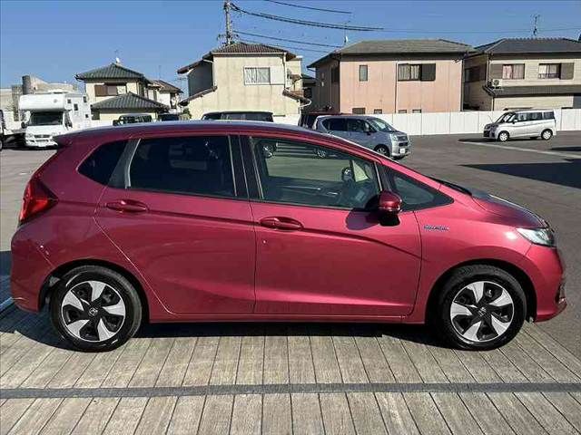 HONDA FIT HYBRID 2017