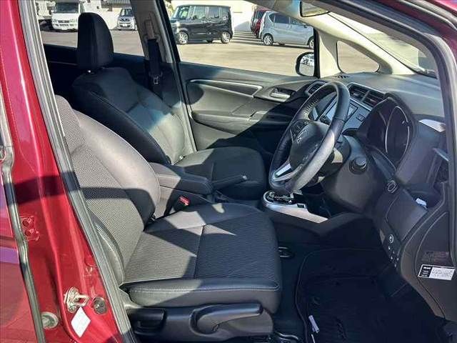 HONDA FIT HYBRID 2017