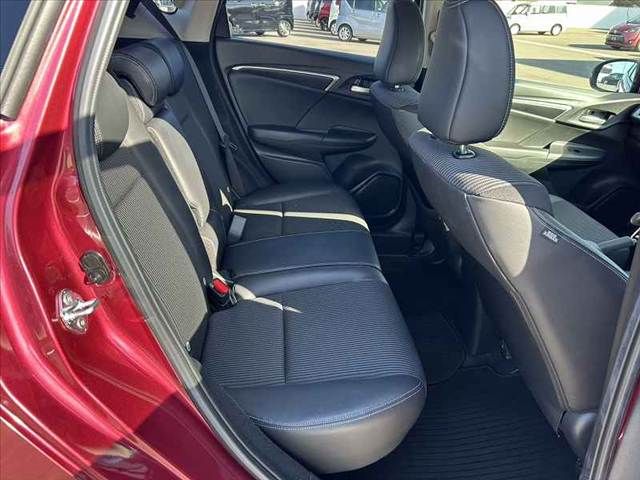 HONDA FIT HYBRID 2017