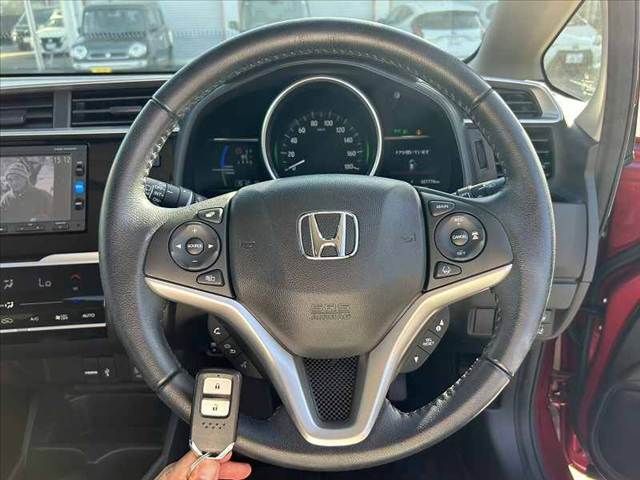 HONDA FIT HYBRID 2017