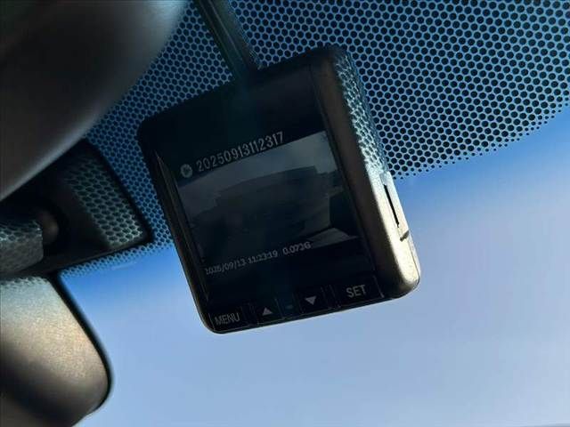 HONDA FIT HYBRID 2017