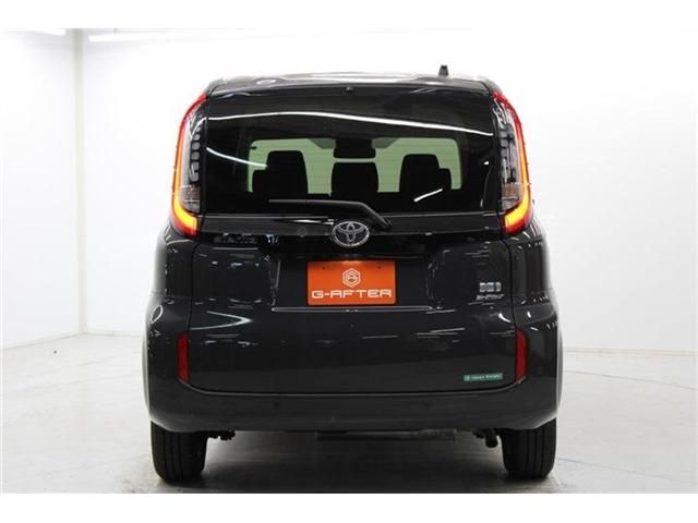 TOYOTA SIENTA HYBRID 2023