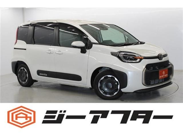 TOYOTA SIENTA HYBRID 2022
