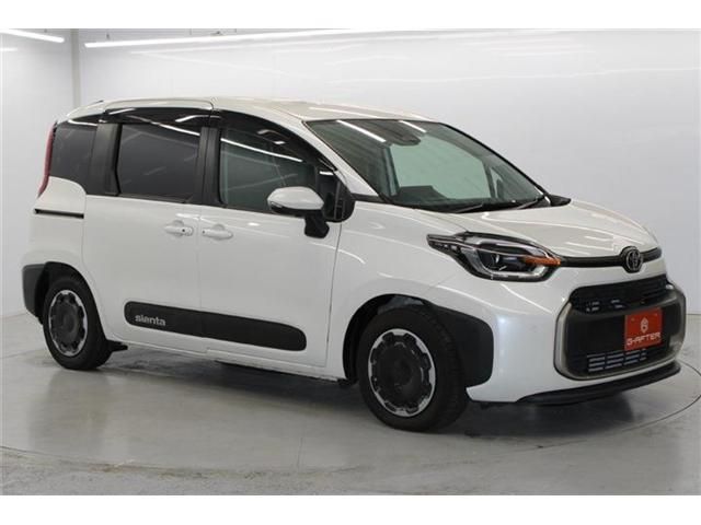 TOYOTA SIENTA HYBRID 2022