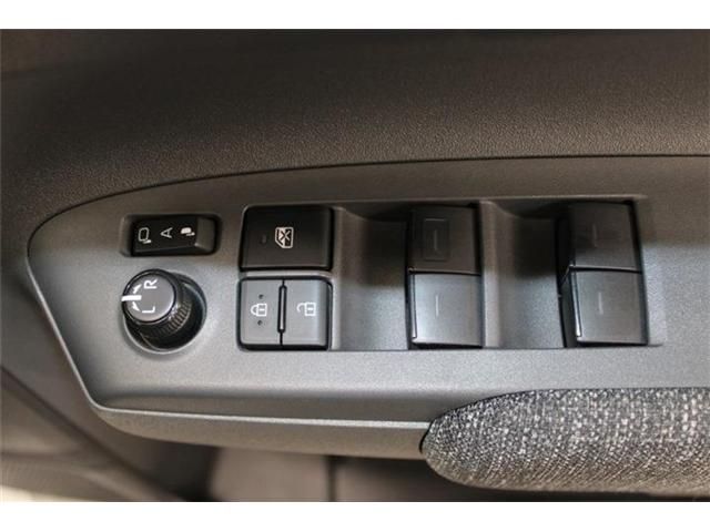 TOYOTA SIENTA HYBRID 2022