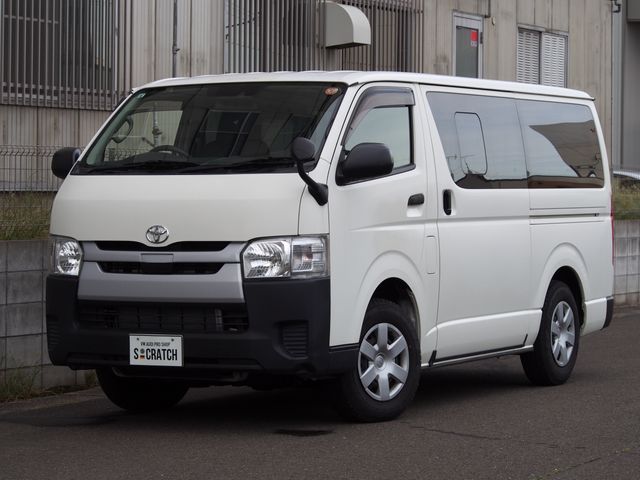 TOYOTA HIACE van 4WD 2019
