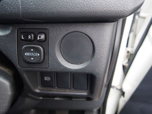 TOYOTA HIACE van 4WD 2019