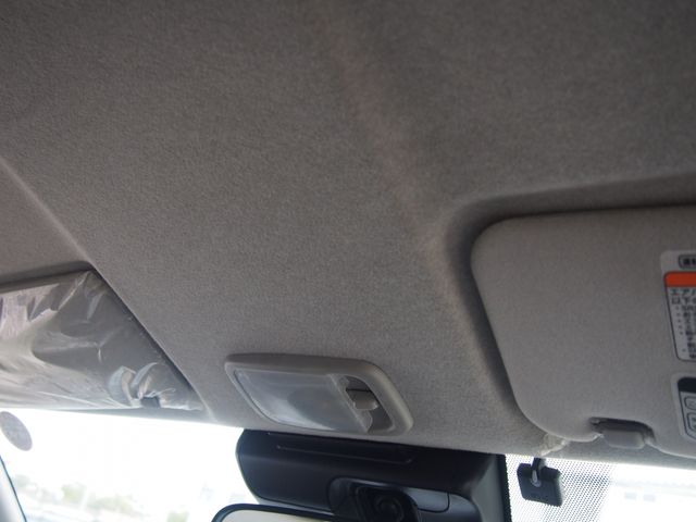 TOYOTA HIACE van 4WD 2019