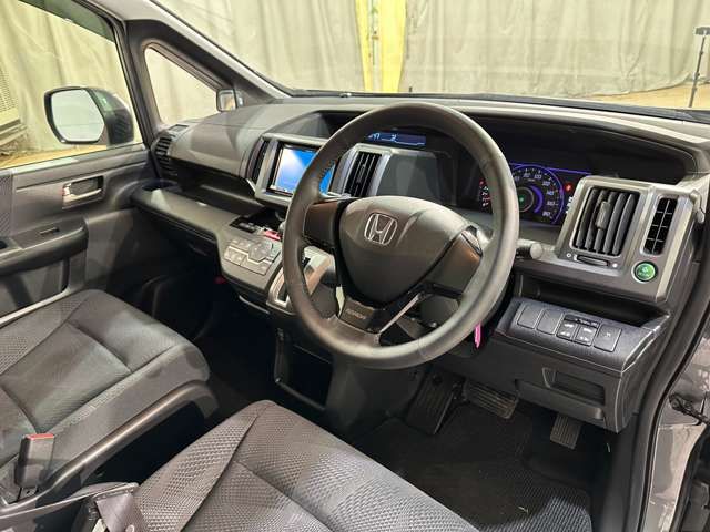 HONDA STEPWAGON SPADA 2012