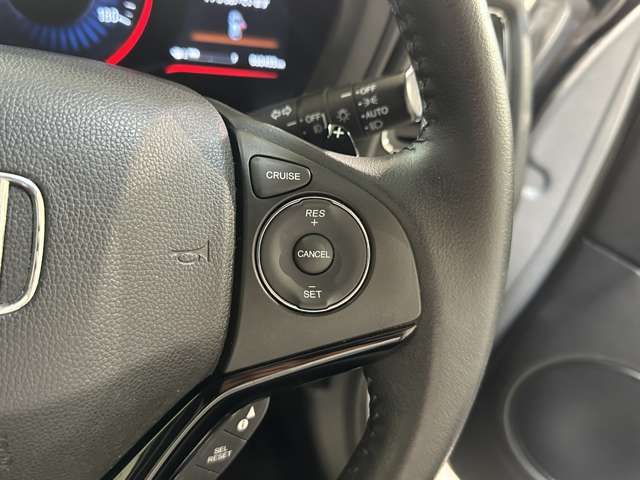 HONDA VEZEL HYBRID 2015