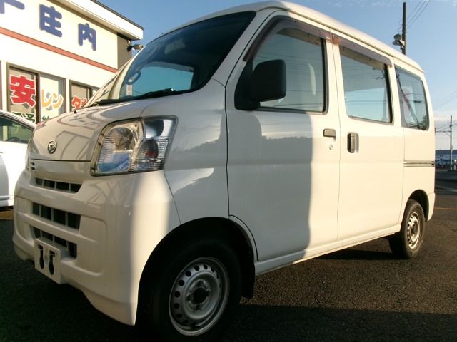 DAIHATSU HIJET CARGO 4WD 2017