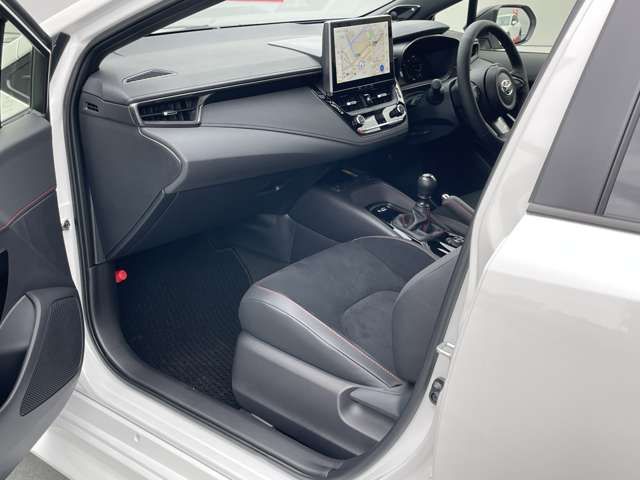 TOYOTA GR COROLLA 2024