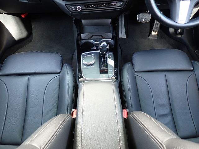 BMW BMW 1series 2021