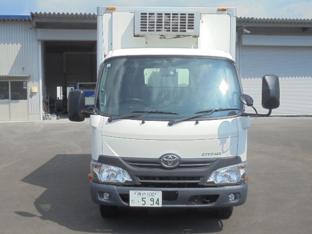 TOYOTA DYNA 2016