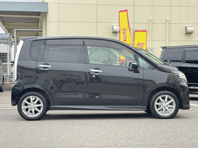 DAIHATSU MOVE CUSTOM 4WD 2013