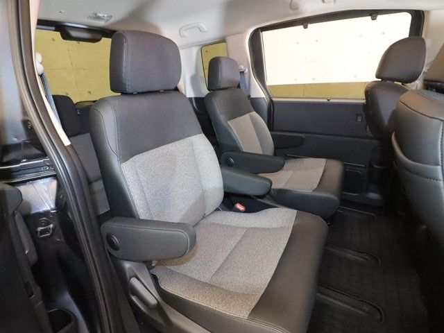 HONDA FREED e:HEV 2025