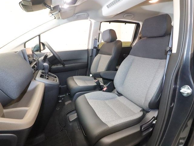 HONDA FREED e:HEV 2025