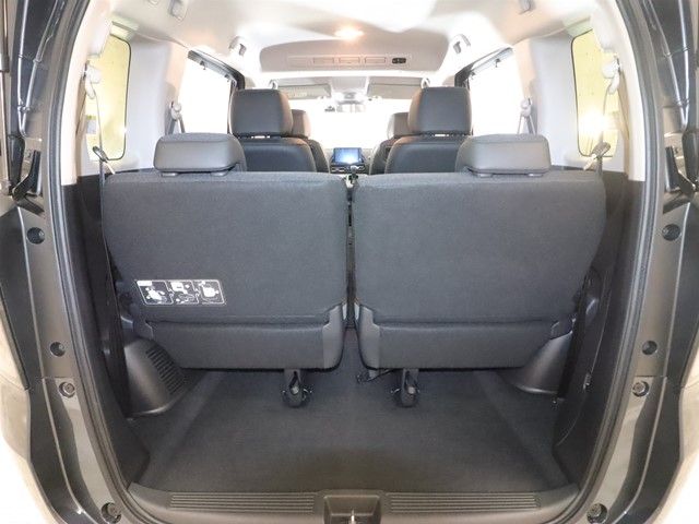HONDA FREED e:HEV 2025