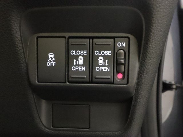 HONDA FREED e:HEV 2025