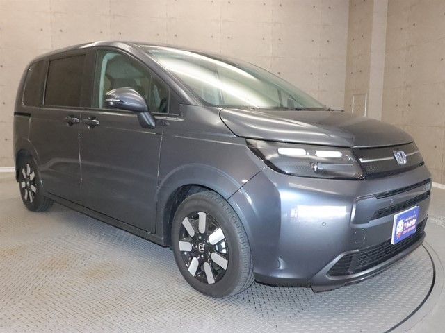 HONDA FREED e:HEV 2025