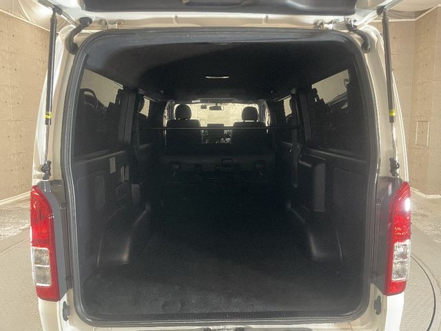 TOYOTA HIACE van 2WD 2022