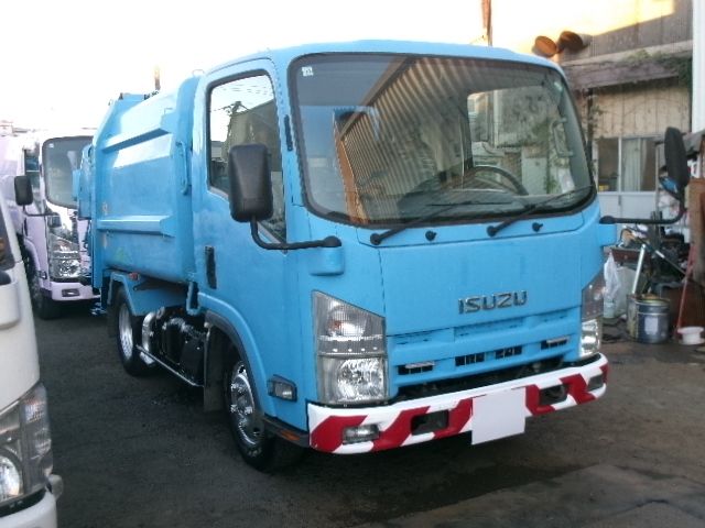 ISUZU ELF 2010