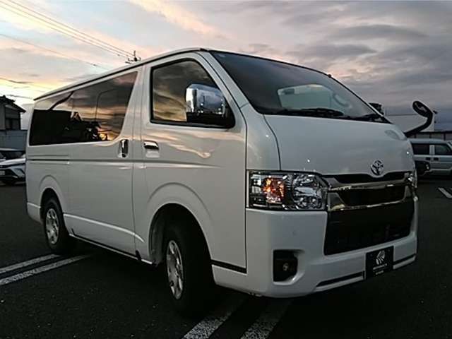 TOYOTA HIACE van 4WD 2025